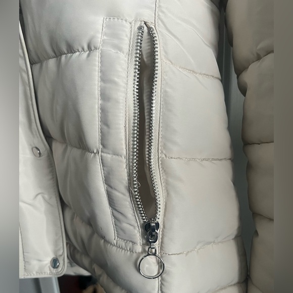 Royal Matrix Puffer Coat with Attachable Hood - Picture 6 of 15